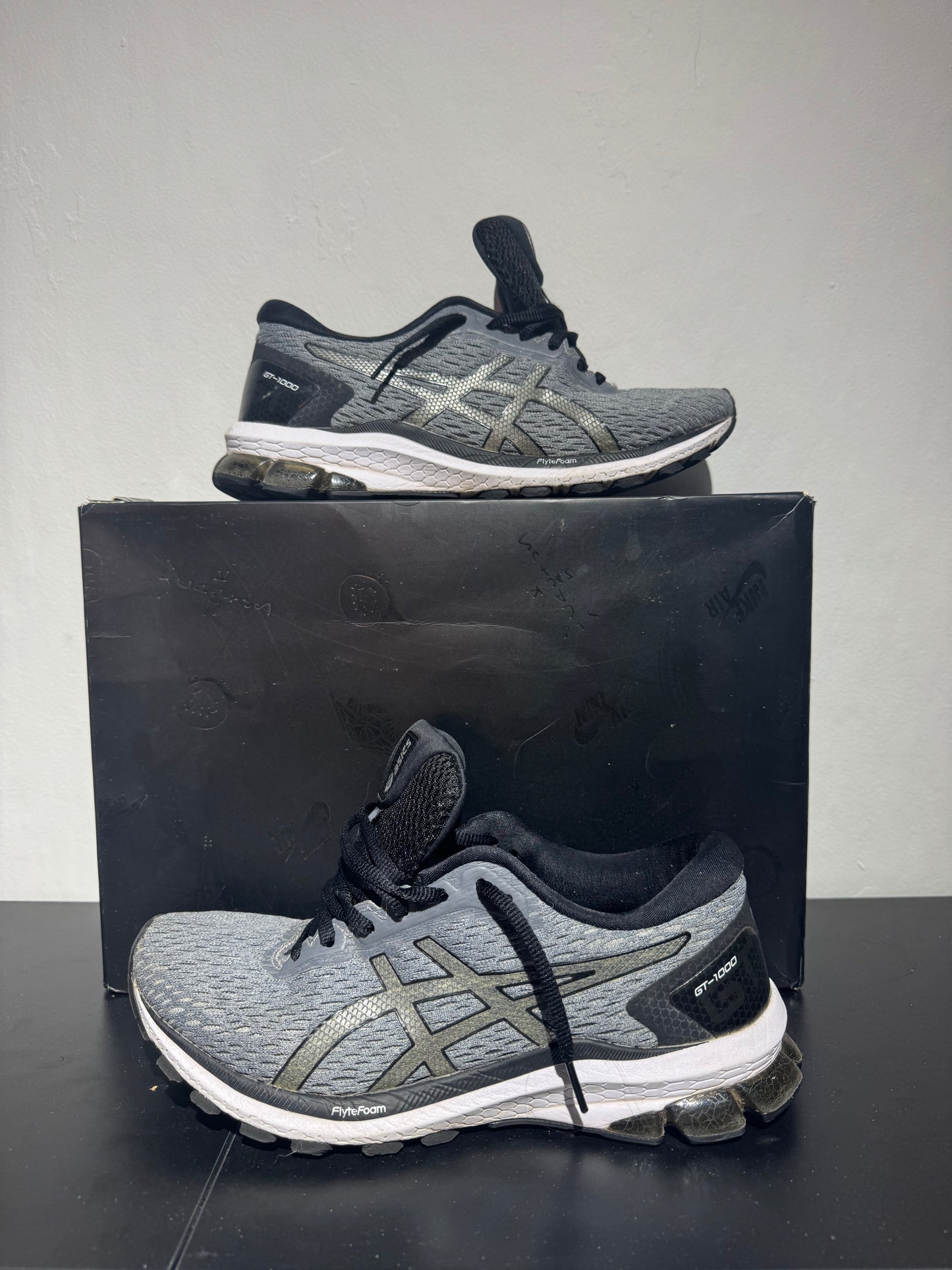 ASICS GT-1000 9 Gris/Noir - 40