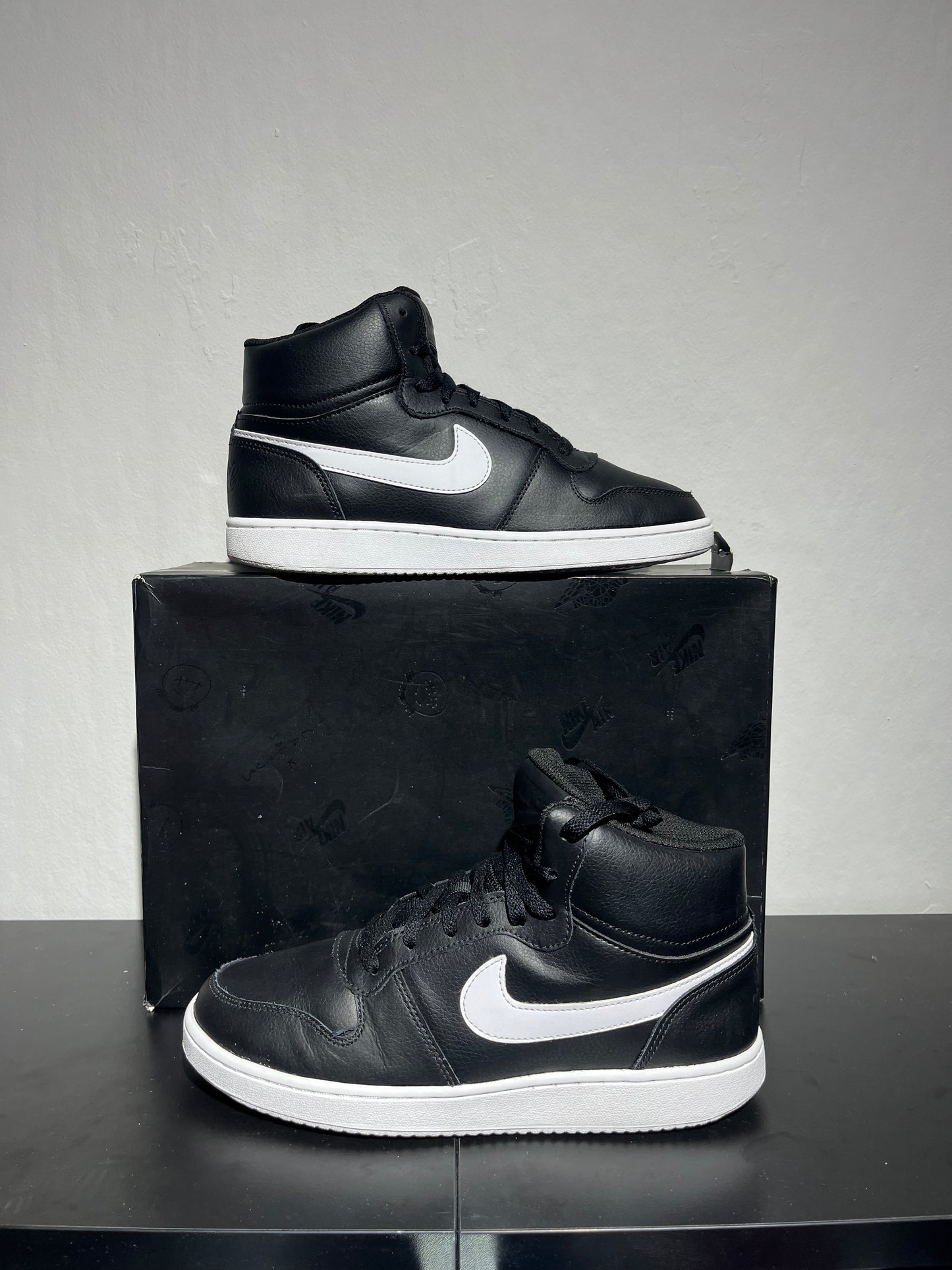 NIKE Ebernon Mid - 45