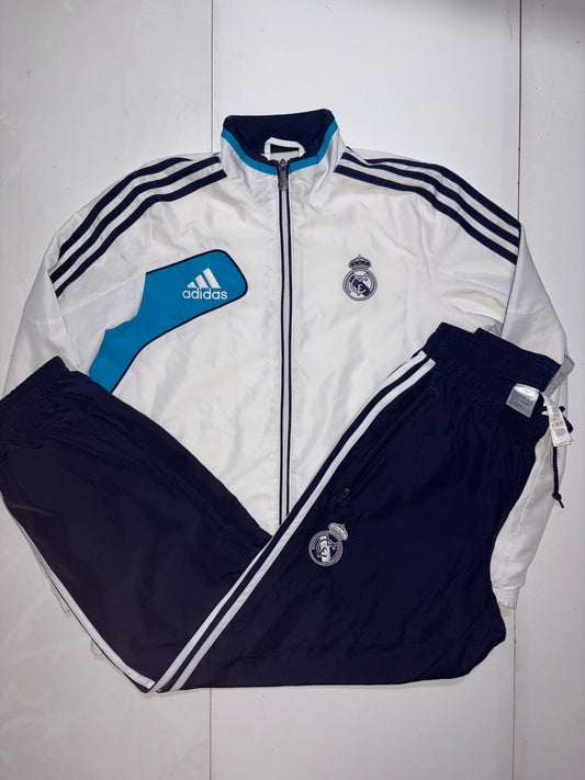 Survêtement Adidas Real Madrid CF Blanc & Bleu ciel – XS
