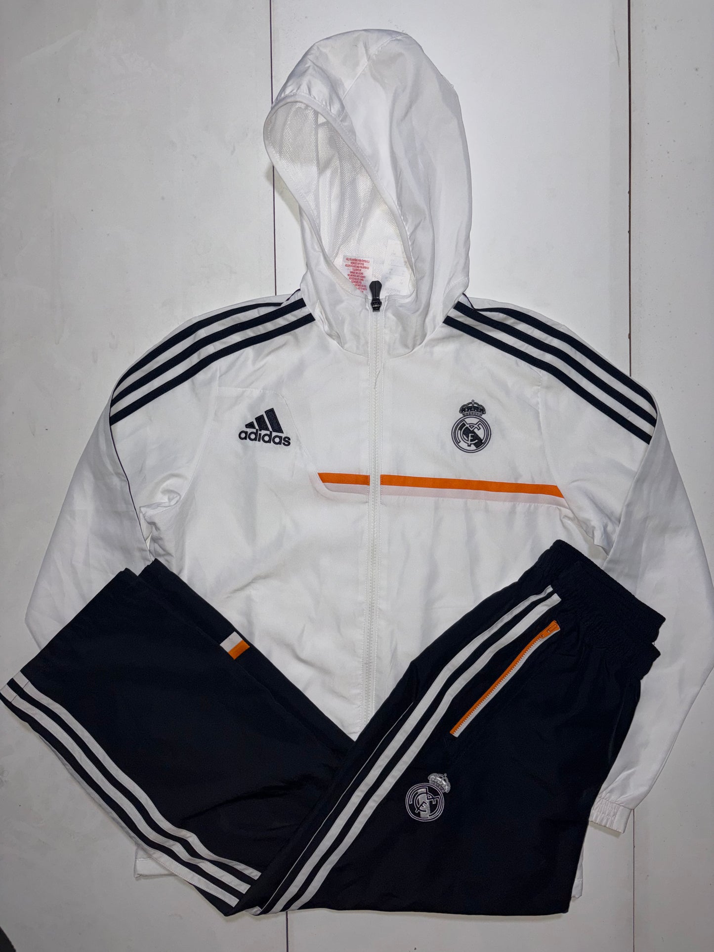 Survêtement Adidas Real Madrid CF Blanc & Orange – XS