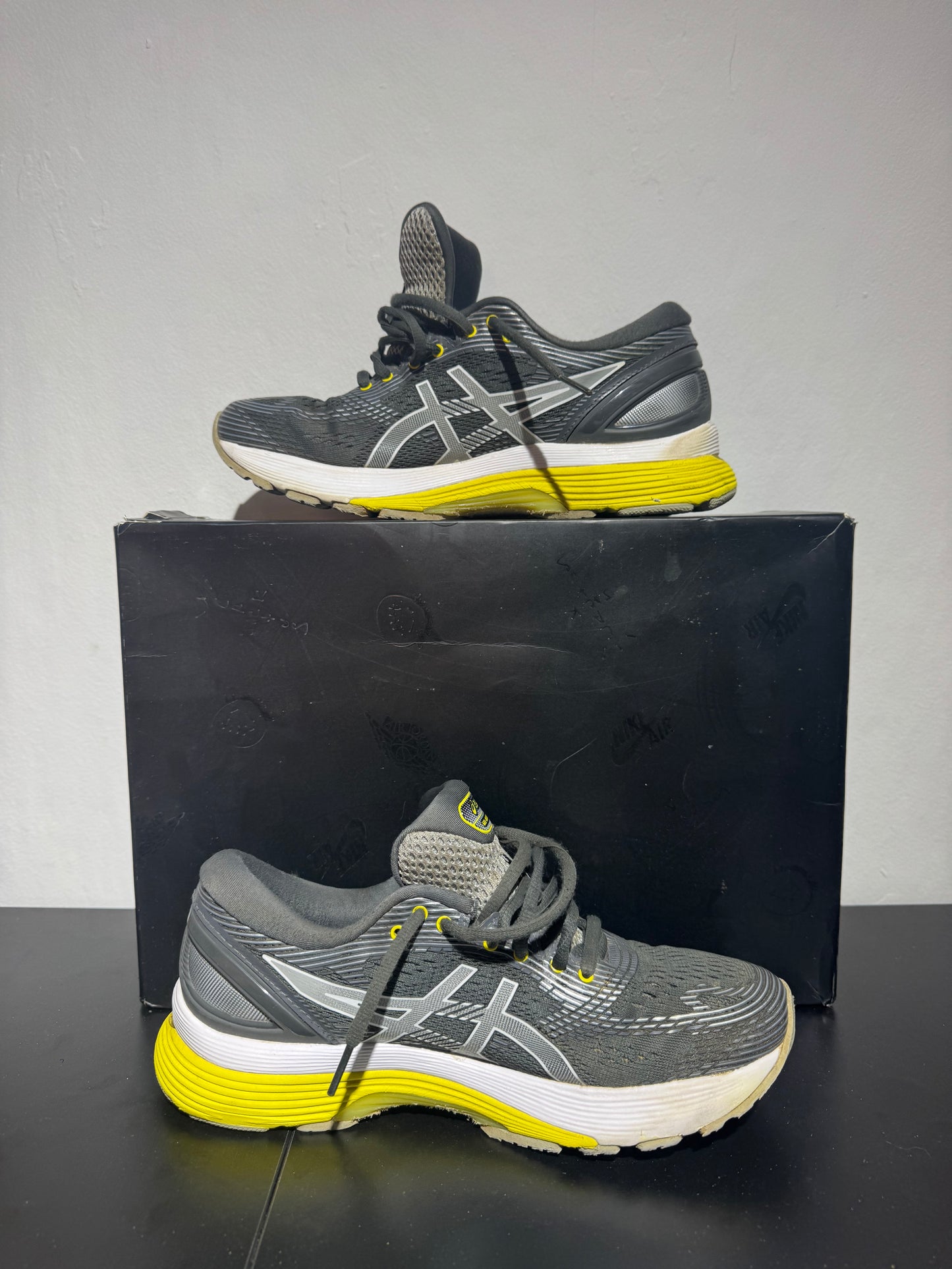 ASICS Gel-Nimbus 21 Gris/Jaune - Taille