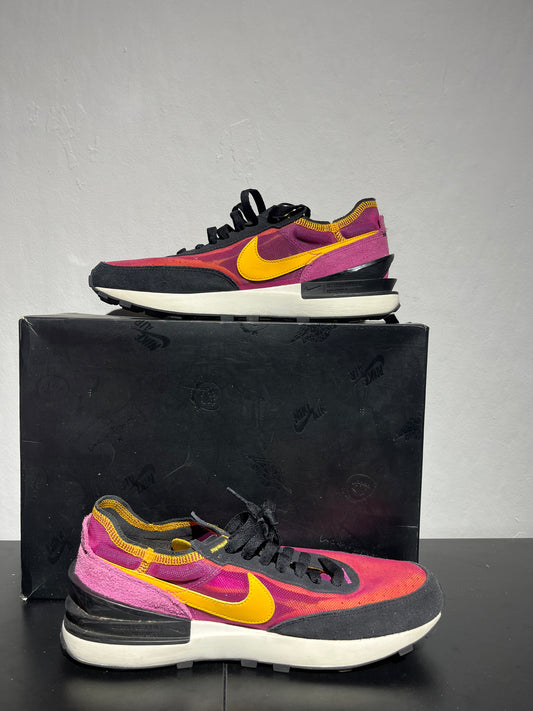 NIKE Waffle One "Active Fuchsia" - 42